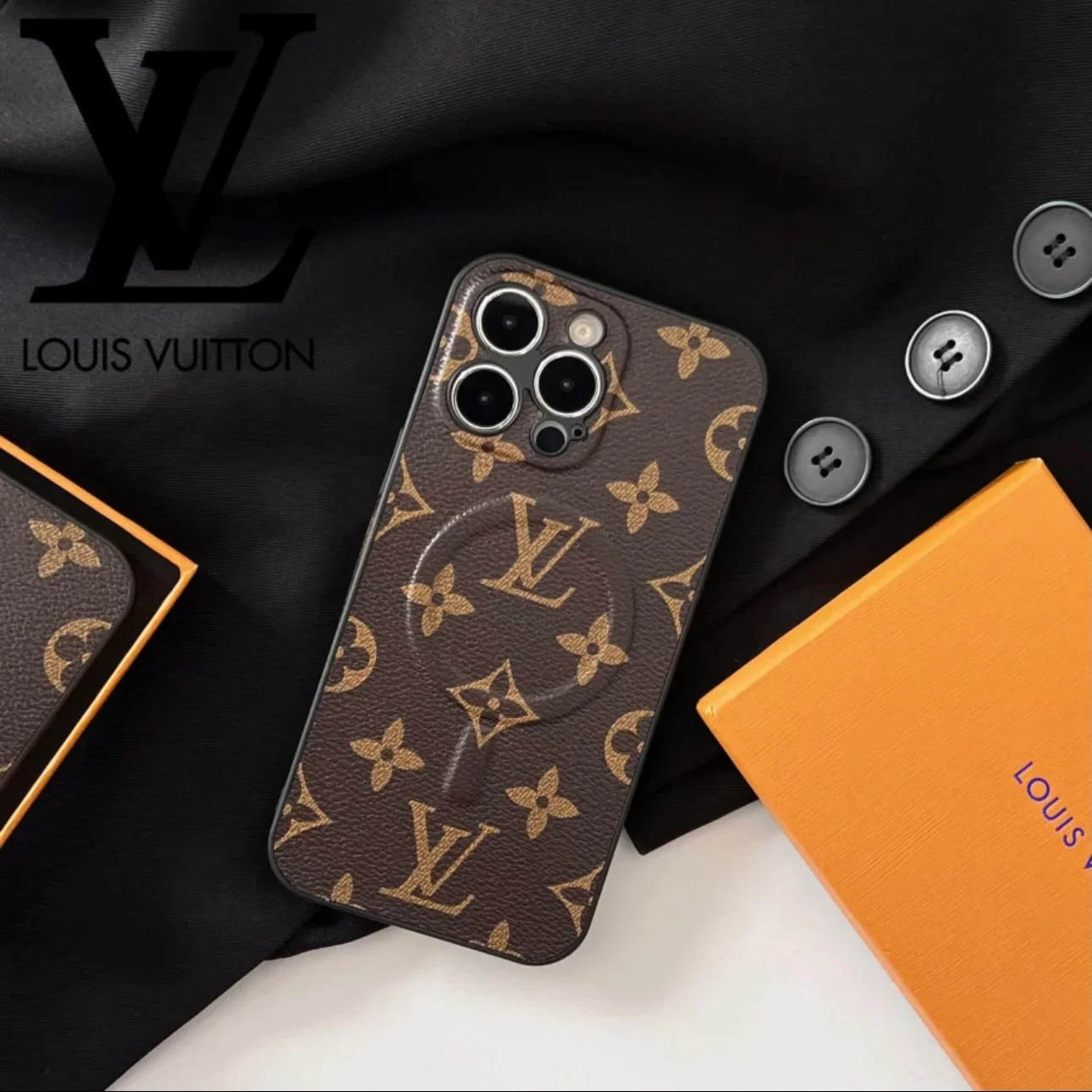 Mono iPhone Cover