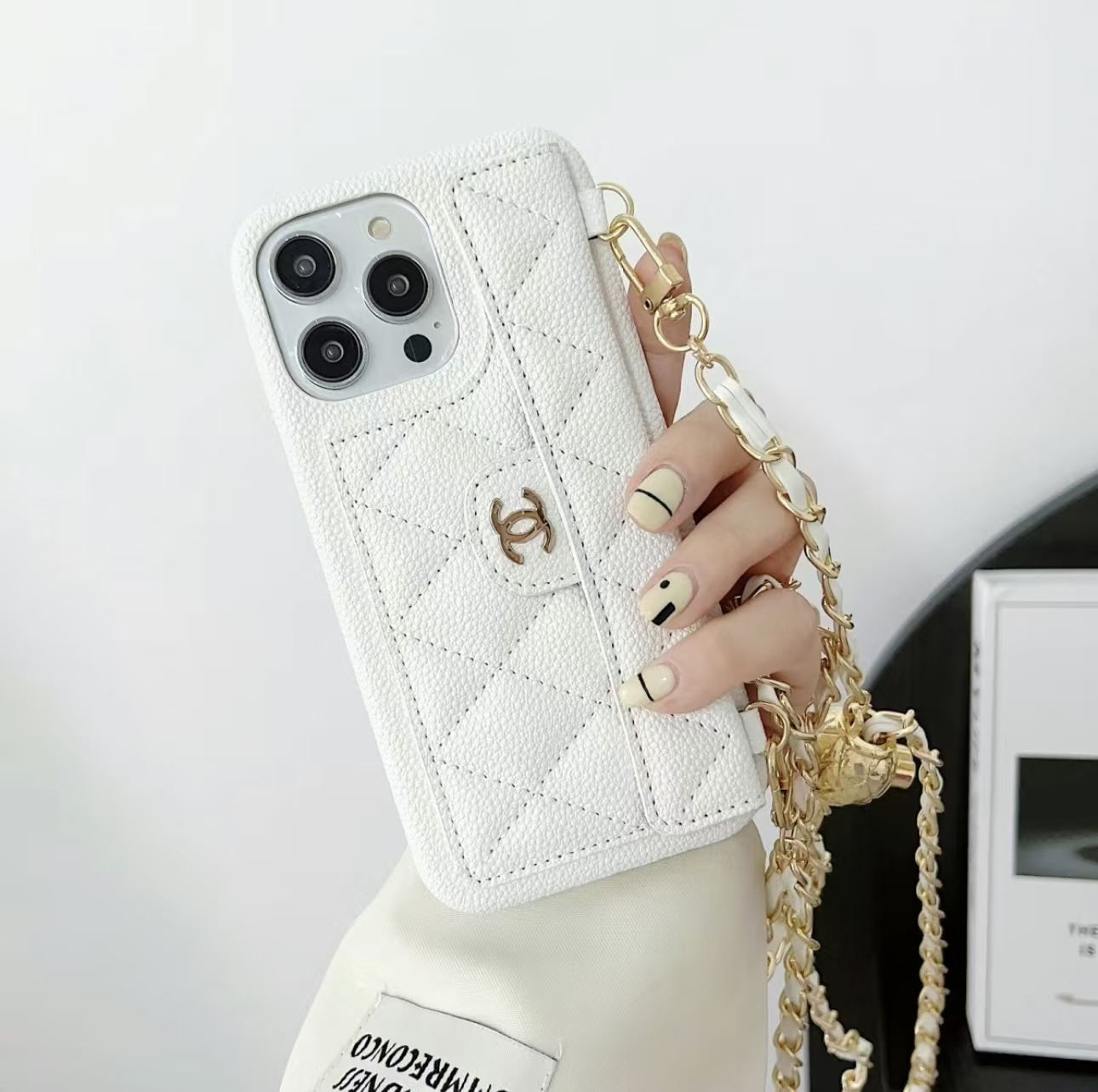 Pu iPhone Cover（With chain）